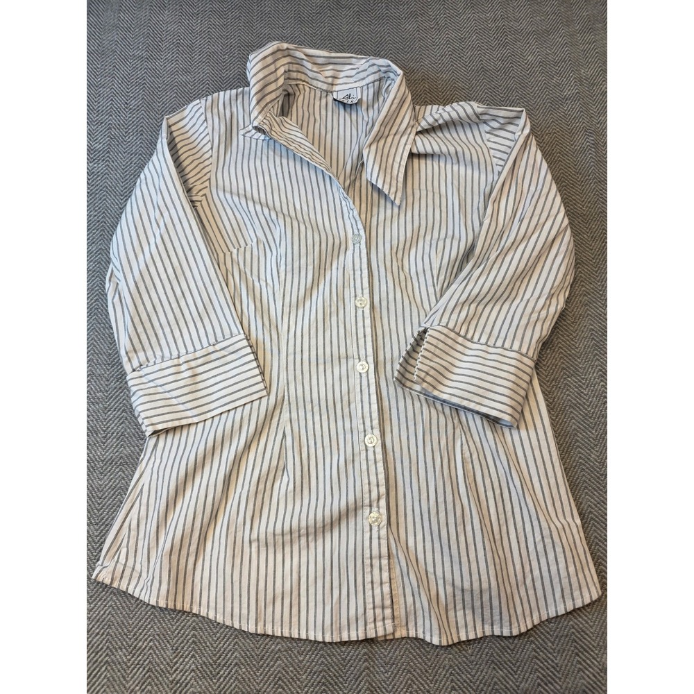 Ali & Kris Shirt Women's Grey White Striped Tailored 3/4 Sleeve Collar Button Up
